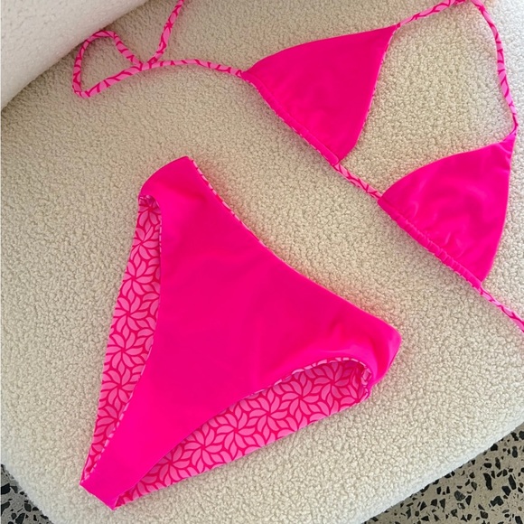 Leni Swims Mid Rise Bottom - Picture 3 of 3